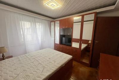 Inchiriez apartament 4 camere - 2
