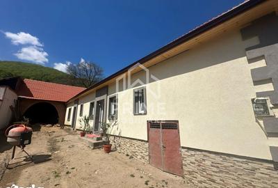 Casă cu 3 camere cu Canalizare în Central - 3