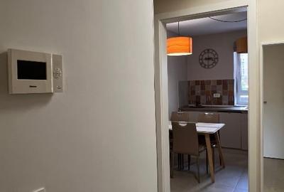 Apartament cu 2 camere decomandat, mobilat în Tractorul - 8