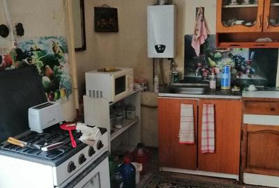 Casă cu 4 camere cu Teren 987 Mp în Valea Călugărească - 4