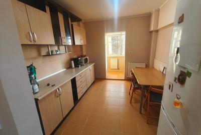 Apartament cu 2 camere decomandat în Faleza Nord