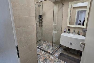 Inchiriez birou penthouse,et.6 - 7