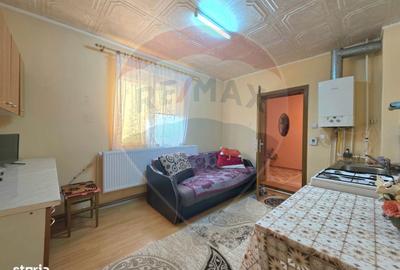 Casă cu 4 camere cu Teren 1440 Mp în Central - 5