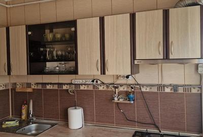 Apartament cu 2 camere semidecomandat, mobilat în Berceni - 3