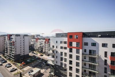 Apartament cu 3 camere decomandat, mobilat în Tractorul - 11