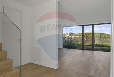 Vila moderna, cu finisaje premium, 5 camere in Tunari - Amber Forest - 3