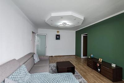 Apartament cu 2 camere semidecomandat în Tractorul