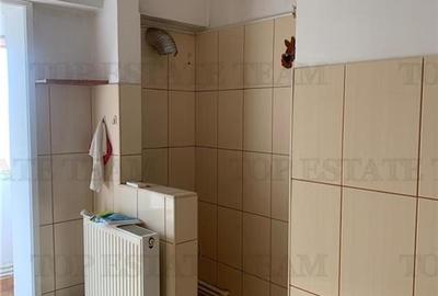 Apartament cu 2 camere decomandat în Tomis II - 4