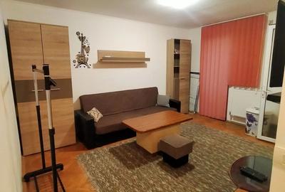 Tomis Nord (Strada Sucevei) - Garsoniera 30mp, Centrala gaze - 300 euro - Termen lung - 2