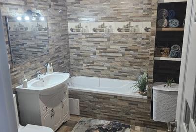 Apartament 3 camere , 65 mp utili , balcon , zona Sesul de Sus - 9