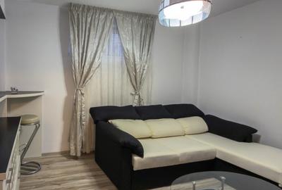 Apartament cu 2 camere decomandat, mobilat în Central