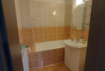 Apartament cu 3 camere decomandat în Central - 9