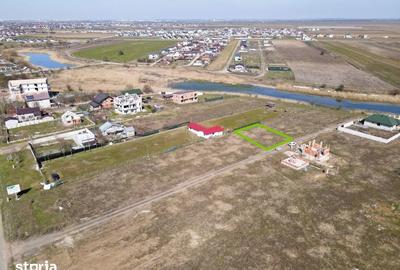 Teren de 355 mp, în Vidra
