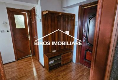 Apartament cu 2 camere decomandat în Rovine - 3