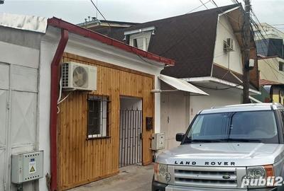 Casă individuală cu 3 camere semidecomandat cu Canalizare în 13 Septembrie - 7