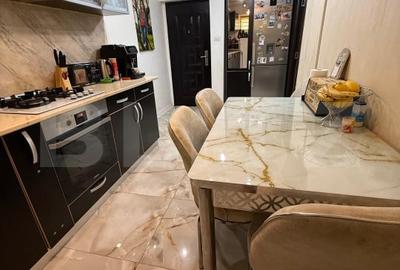 Apartament cu 2 camere, 50 mp, decomandat, zona Grivita