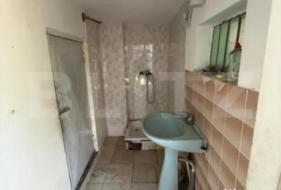 Spațiu comercial, de 140 mp, în Central - 8