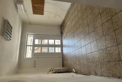 Inchiriez spa?iu comercial Oradea zona Muntele gaina