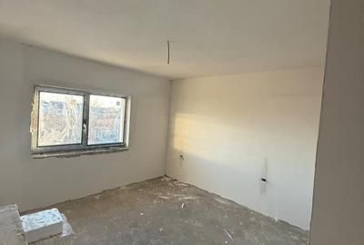 Casă cu 4 camere cu Teren 500 Mp în Central - 5