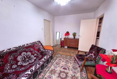 Vanzare Apartament 2 Camere semidecomandat zona Florilor - 9