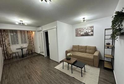 Garsonieră semidecomandată în Titan