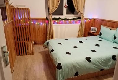 Casă cu 4 camere cu Teren 100 Mp în Central - 3