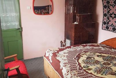 Casă cu 4 camere cu Teren 1500 Mp în Valea Părului - 9