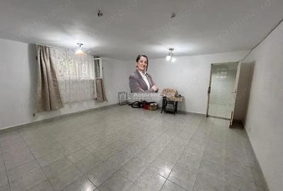 Resita,1cam.cf.1 semidec.Lunca, Spatiu Comercial sau Birouri