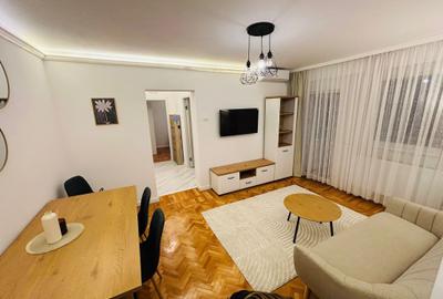 Apartament cu 3 camere semidecomandat, mobilat în Tomis II
