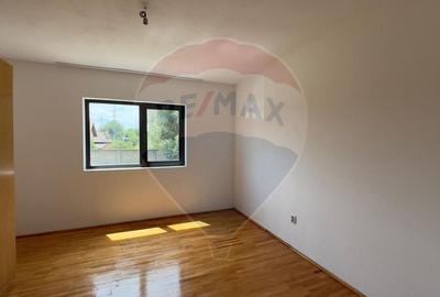 VILĂ IMPRESIONANTĂ DE VÂNZARE – BUGHEA DE SUS, ARGES - 11