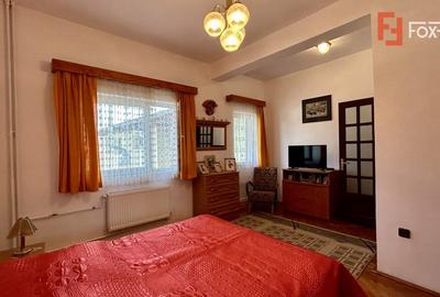 Casă individuală cu 11 camere cu Canalizare în Girocului - 14