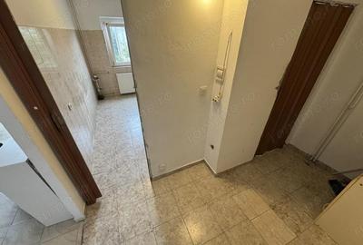 Garsoniera zona Inel 2 - 3