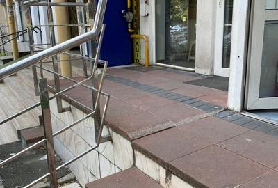 Spațiu comercial, de 24 mp, în Militari - 2