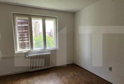 Casa cu 2 apartamente de 3 camere in centru - 9