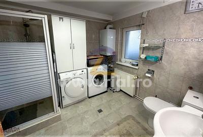 Casă cu 4 camere semidecomandat cu Teren 750 Mp în Central - 2