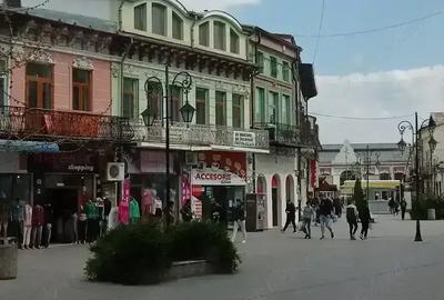 Inchiriez spa?iu comercial ultracentral str. Cuza Voda - 1