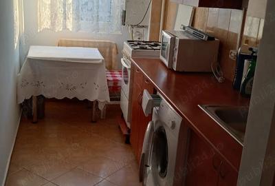 Garsonieră decomandată, mobilată în Central - 4