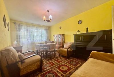 Apartament de vanzare, 5 camere, 83 mp, etaj intermediar, zo