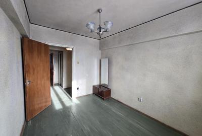Apartament cu 3 camere decomandat în Drumul Taberei - 4