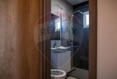 Apartament cu 3 camere semidecomandat în Central - 6