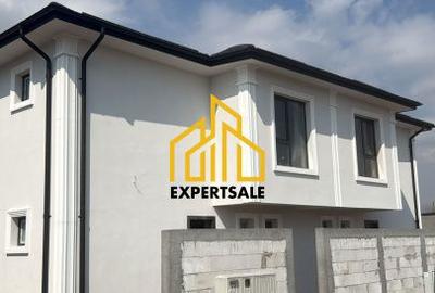 Casă cu 4 camere cu Teren 200 Mp în Central