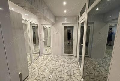Apartament cu 3 camere decomandat în Petros - 4