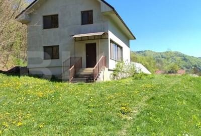 Casă cu 6 camere cu Teren 4159 Mp în Telciu - 9