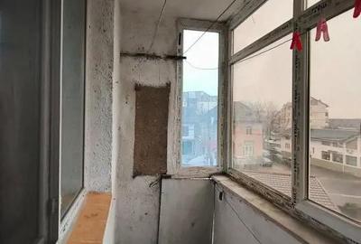 Apartament cu 2 camere semidecomandat în 1 Mai - 5