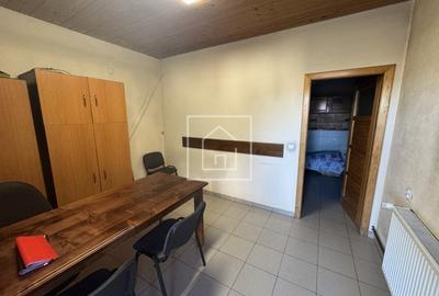 Spațiu comercial, de 150 mp, în Central - 18