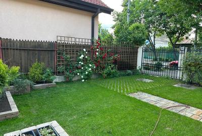 Casă cu 4 camere în 23 August - 1