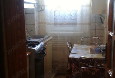 Inchiriez apartament decomandat incepand cu 03 Noiembrie 2025 !! - 3