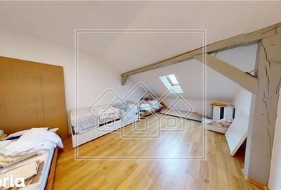 Apartament cu 4 camere decomandat în Șelimbăr - 4