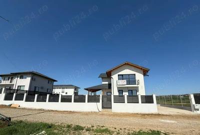 Casă cu 5 camere cu Teren 490 Mp în Păulești - 8