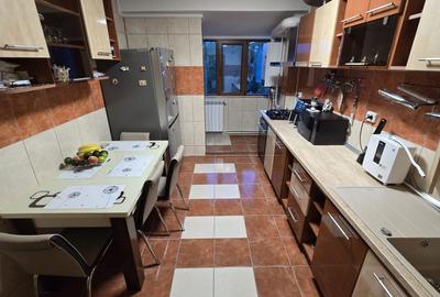 Apartament cu 3 camere decomandat în Tulucești - 2
